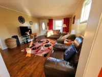 Your vacation starts here! Fully Furnished 3 bedroom home! Close to Ferry's!