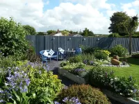 Luxury, romantic Cottage for 2 Nr Padstow with pretty garden and lovely views