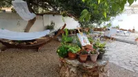 VILLA MONTSITA FAMILY VILLA WITH LARGE GARDEN 5 MINUTES FROM THE SEA