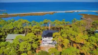 Happiness Bay: Saint George Island Waterfront Luxury