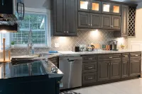 15 Mins From PHL International Airport - Modern Rancher Style Home in Chester PA
