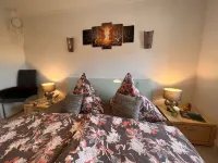 Gemütliches Domizil im Herzen der Eifel mit traumhaften Wanderwegen. Hotels near Dick-Heck-Schächte