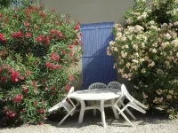 Tarascon VILLA RENTAL - DISTRICT ST GABRIEL Hotels in Tarascon