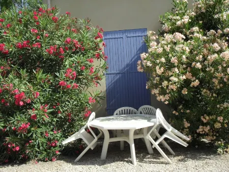 Tarascon VILLA RENTAL - DISTRICT ST GABRIEL