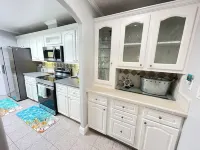 Paddle Paradise: 3/2 Bath House with Jacuzzi, Kayaks, Paddleboards & Game Room