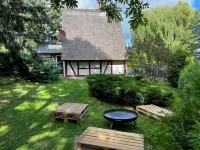 Thatched house on the lake with jetty, boat, fireplace and sauna Hotels in der Nähe von Insel im Dreetzsee