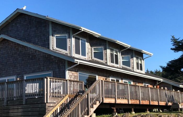 Beach House Getaway!!                                       Pack Your Bags!!