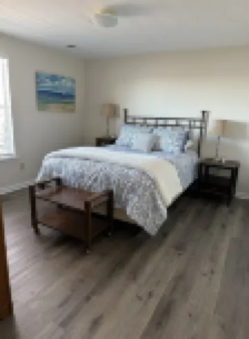 Logan Martin Lake- 3Br Waterfront Home with Breathtaking Views and Calm Waters