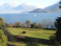 Situated in a beautiful & relaxing place on Lake Como,. Perfect family of 4.