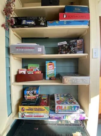 Unique Victorian Cottage Close to Town