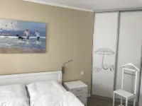 Modern apartment in direct beach location / POOL /sauna /W-LAN, parking included