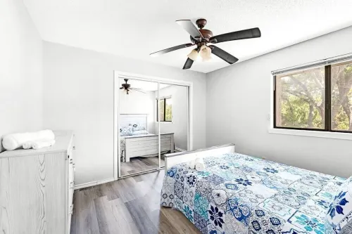 Remodeled 4BR w/pool table, Pingpong, Air Hockey Hotel a Carrollton