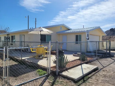 Death Valley Gateway Suite-A