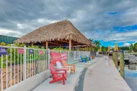 RAMADA SARASOTA CONDO HOTEL#407 Waterfront Balcony, King Bed,  Pool, Kitchenette Hotels in Whitfield