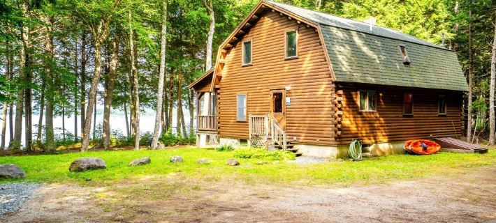 Lake front, hot tub, kayak, paddle board, Dogs, Mount Desert Island, Bar Harbor! 엘스워스 호텔