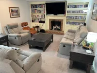 4 bdrm, 3 bath, 2,700 sqft house on 1 acre with chickens and fenced in back yard