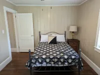 Spacious Country Comfy Living in Yadkin Valley Wineries, Askew Winery, Downtown! 에드워즈 호텔