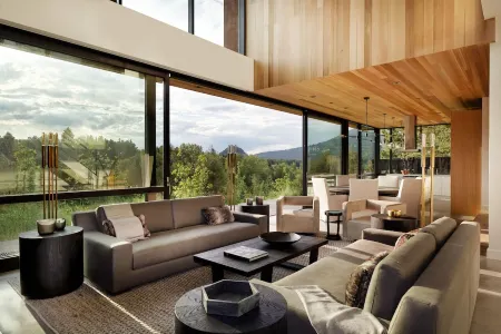 14MM Aspen 5BR New Construction Residence in Town by Aspen Vacation Rentals® Отели рядом с достопримечательностью «Aspen Highlands»