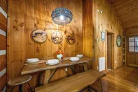 Check out our last minute deals! Mountain Views! Hot tub! - บูติค