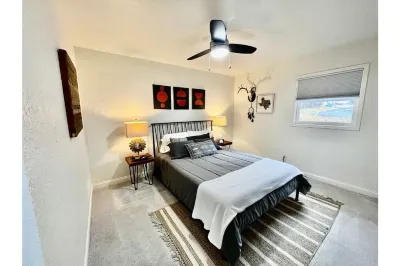 3/2 home on bike trails with access to waterfall