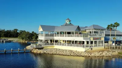 Private Family sized Beach House! Short drive to the white sand beaches! Các khách sạn gần Troy University