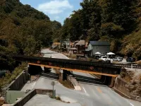 Luxury ATV lodging with beautiful view, sleeps 11. Hotels in Welch
