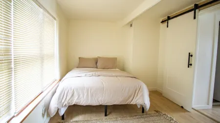 Lakefront A-Frame in Millville, minutes to NJMP