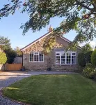 Willow Cottage 4 bedroomCosy stopover, dogs welcome Hotels in Thornton-le-Beans