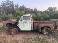 Peaceful new Tiny Home on farm, steps to wineries!