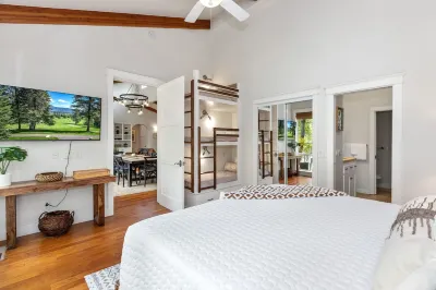 Riverfront Paradise at Redrock Villa 舍曼將軍樹附近的飯店