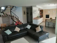 Villa le goupil 2km from the beach of Les Lecques between sea and vineyards with swimming pool Hotels in Saint-Cyr-sur-Mer