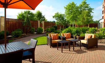 Courtyard Akron Stow