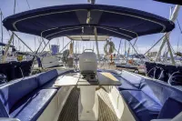 Precioso barco en puerto del Masnou en el Maresme