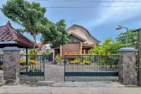 RedDoorz Syariah at Jalan Panglima Sudirman Probolinggo Hotel a Kademangan