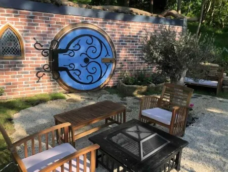 The Hobbit du Domaine de la Calotine