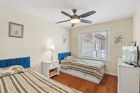 Bay Side 2-Bedroom Condo with Pool