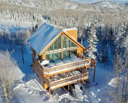 Ski In/Out cabin with best panoramic views in Brian Head. Pets Welcome! Hotels in Brian Head