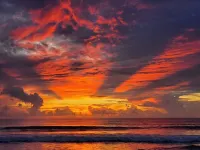 1,500 sq/ft retro style 3 bedroom 2 bath king bed Big Rig parking. Garage!