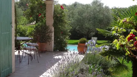 House / Villa - Uzès Отели рядом с достопримечательностью «Uzes Cathedral»