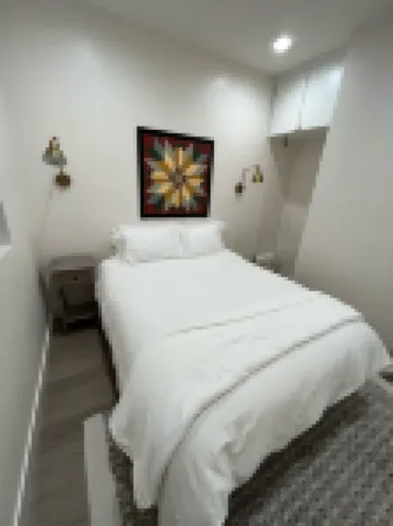 Steps away from the slopes!  Recently built Scandinavian Cabin with Jacuzzi!