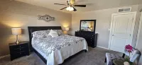 Patio Paradise 3 Bedroom Home Hot Tub too5 minutes from Fort Huachuca) St. 앤드류 더 아포슬 카톨릭 처치 주변 호텔