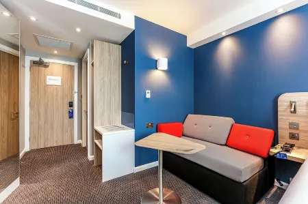Holiday Inn Express Fleet