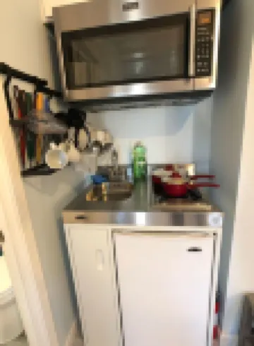 Elegant charming unit close to everything