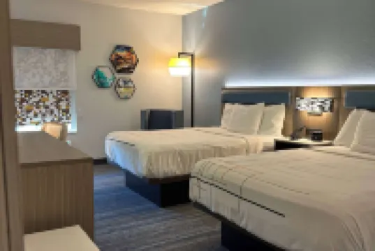 La Quinta Inn & Suites by Wyndham Macon West