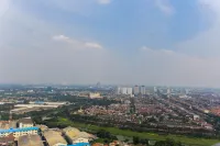 Strategic and Comfy 2BR Apartment Springwood Residence By Travelio - 2-Star