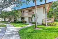 Immaculate PGA National Golf Villa