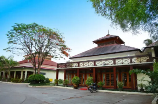 Pathein Hotel Hoteles en 