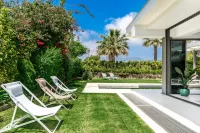 All About Villa Gladiolo