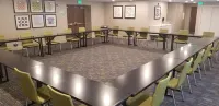 โรงแรม Holiday Inn Express Hotel & Suites SeaTac บาย IHG