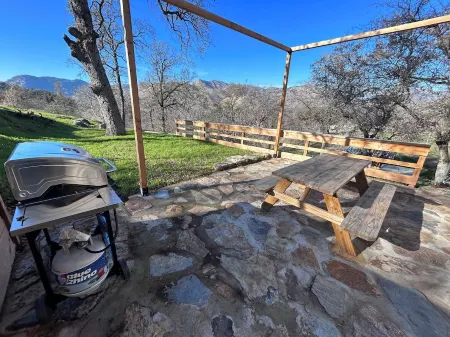 Hillside Hideaway Отели рядом с достопримечательностью «Зона отдыха Слик Рок»